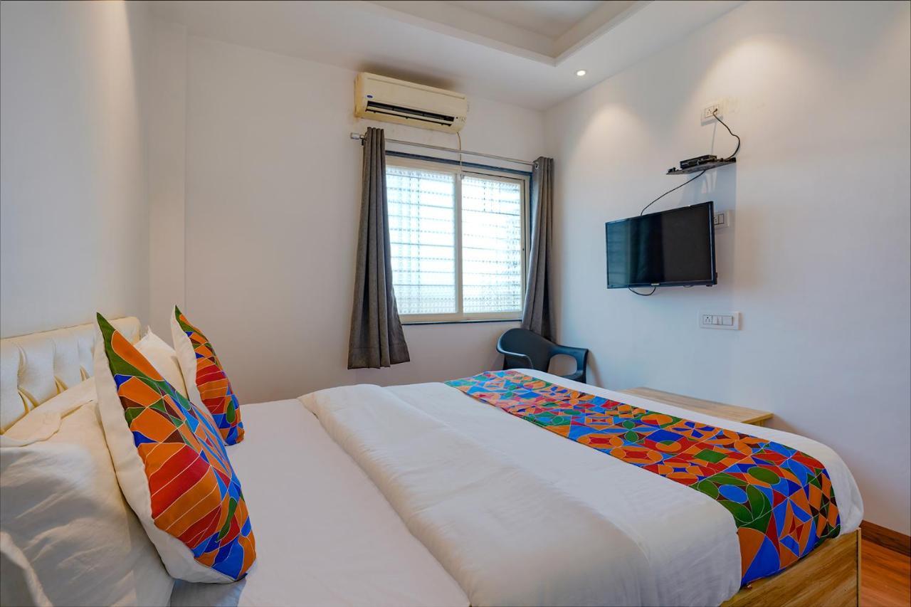 Collection O Hotel Farmaish Garden Chinchvad Экстерьер фото